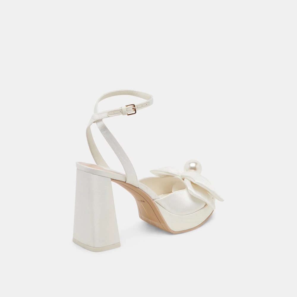 Dolce Vita “Patton” bridal heels in ivory satin, size 9 - Picture 4 of 7